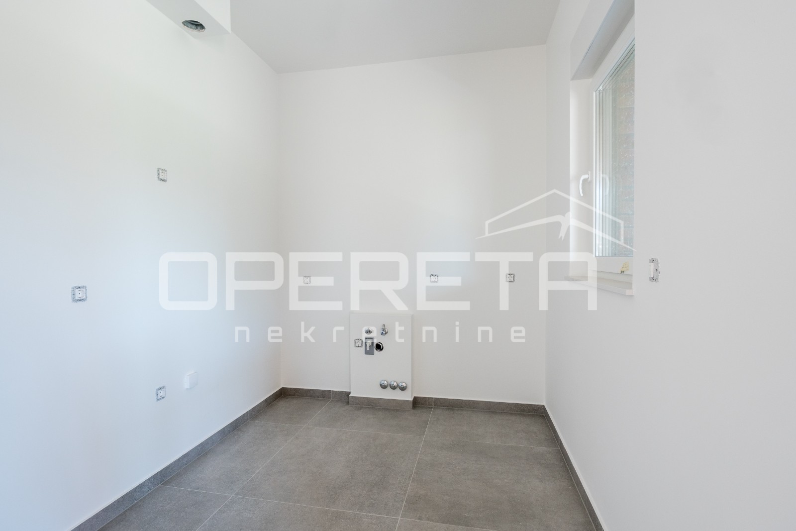 Prodaja, Stan, Bukovac, Korana, 4s, 135m2