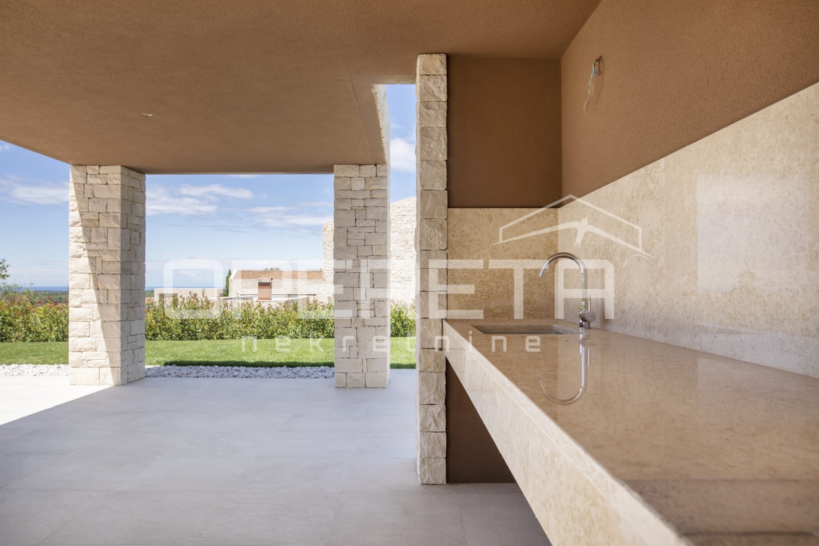 Prodaja, Kuća, Brtonigla, Brtonigla, Samostojeća, 252m2