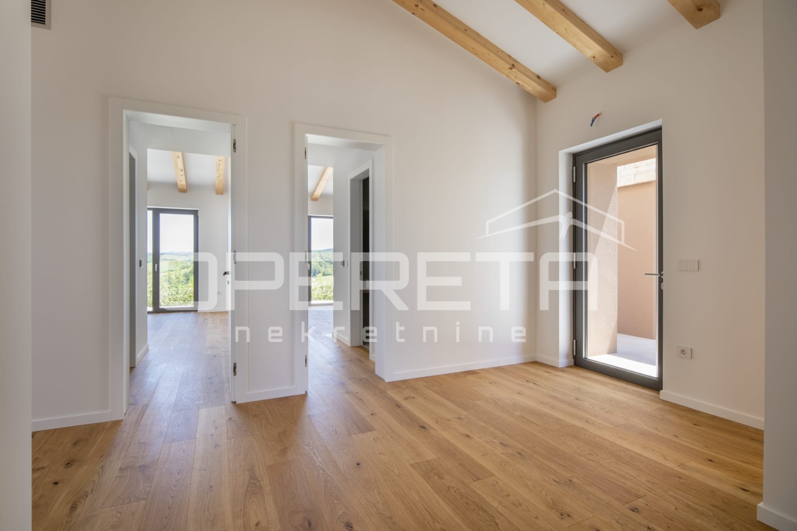 Prodaja, Kuća, Brtonigla, Brtonigla, Samostojeća, 252m2