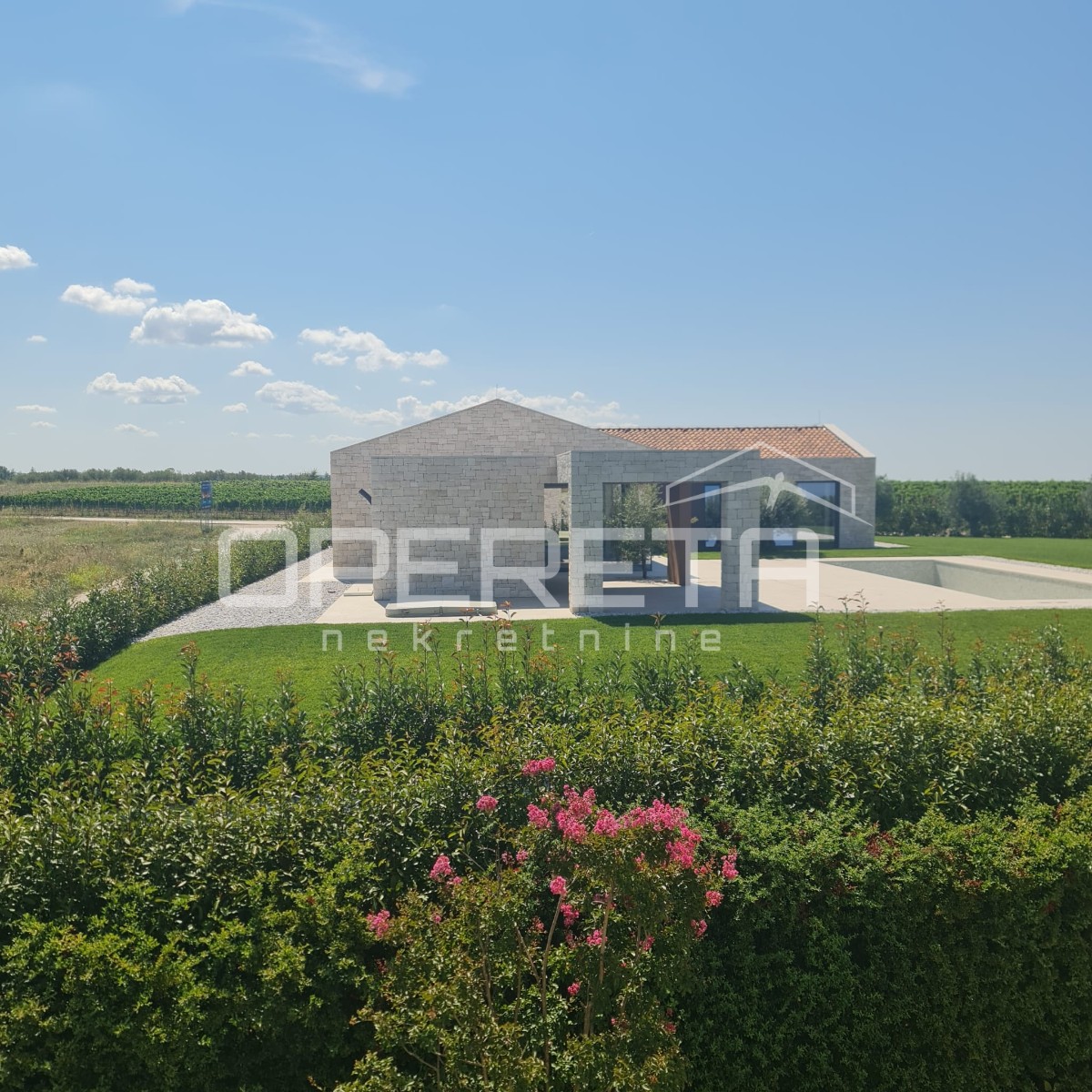 Prodaja, Kuća, Brtonigla, Brtonigla, Samostojeća, 252m2