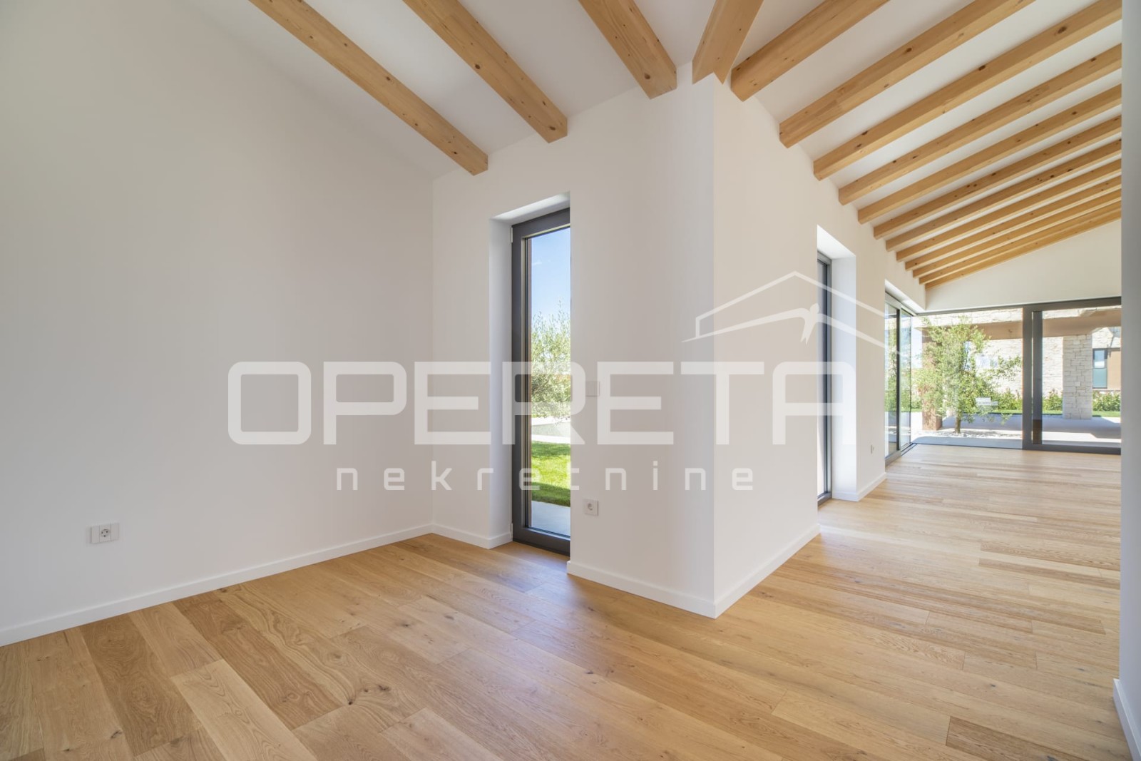 Prodaja, Kuća, Brtonigla, Brtonigla, Samostojeća, 252m2