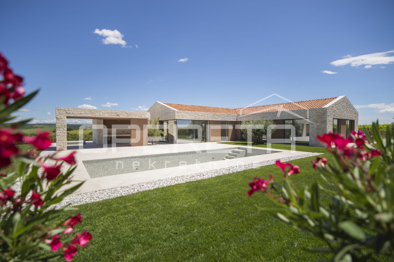 Prodaja, Kuća, Brtonigla, Brtonigla, Samostojeća, 252m2