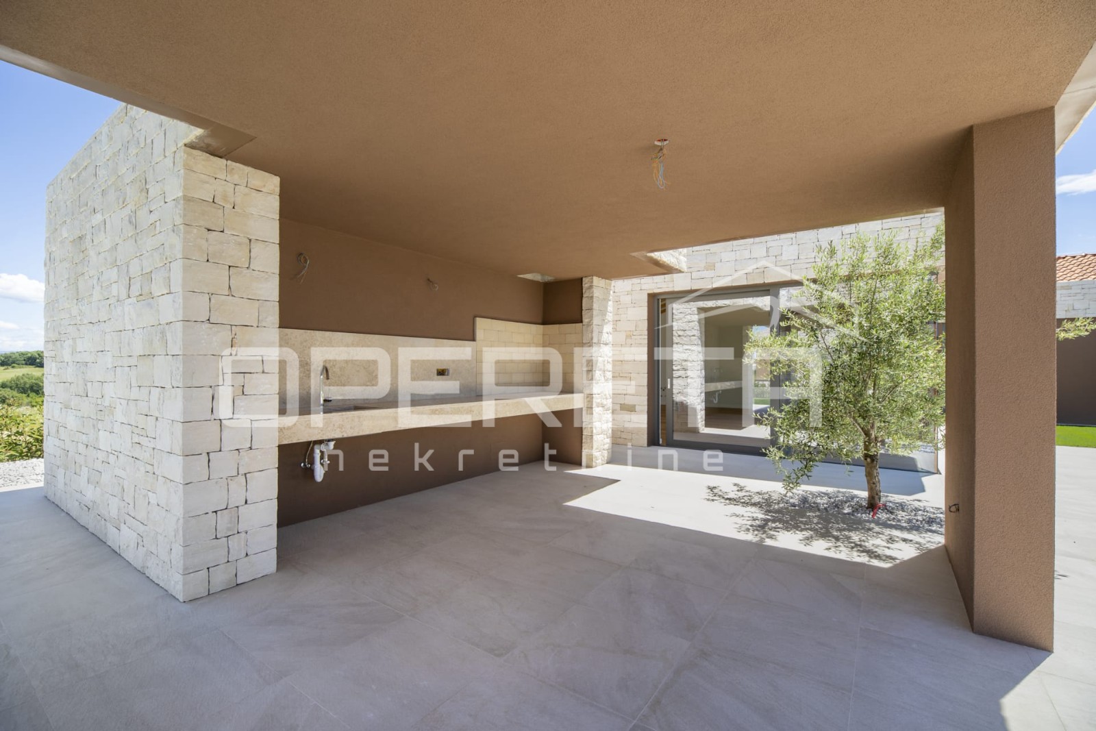 Prodaja, Kuća, Brtonigla, Brtonigla, Samostojeća, 252m2