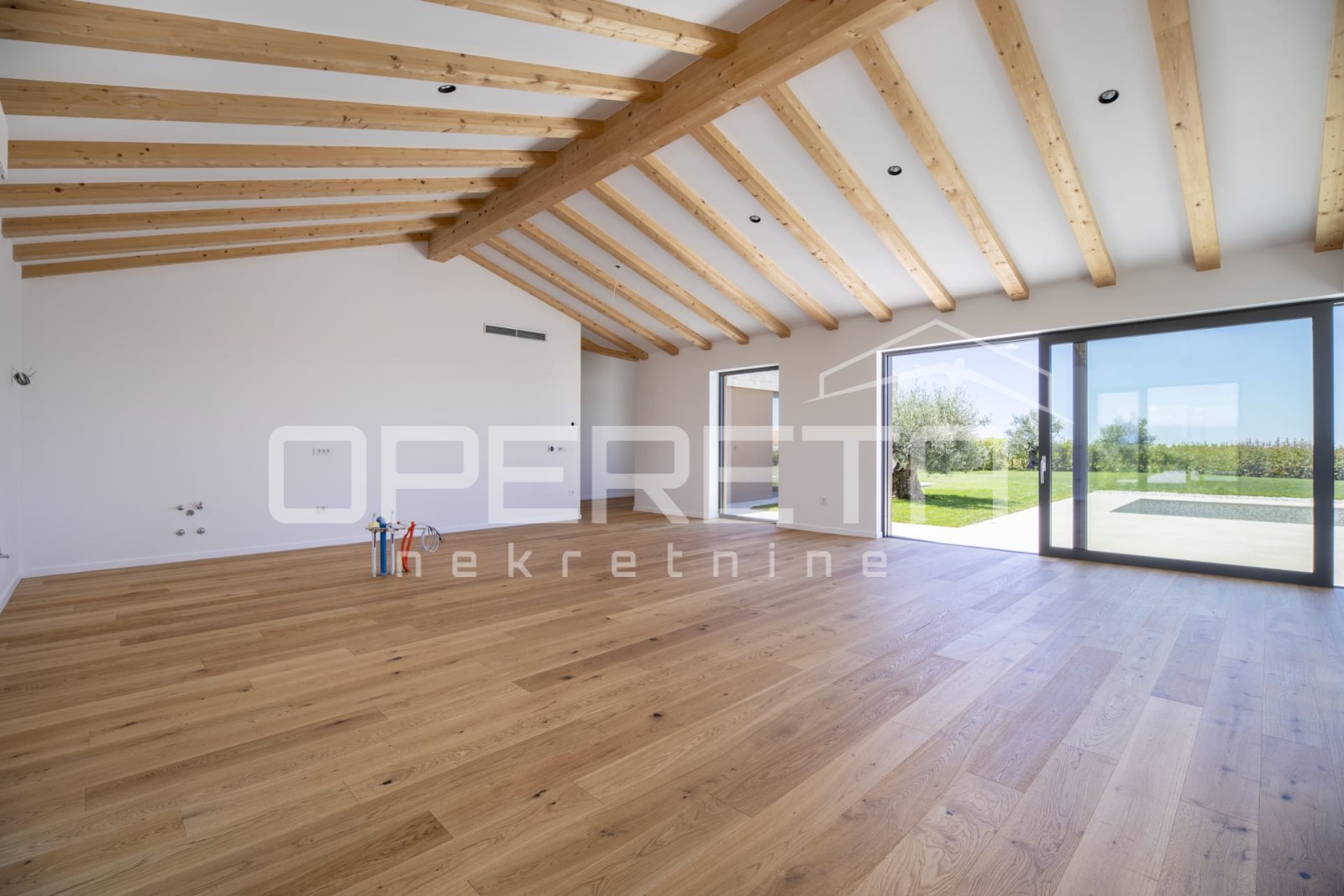 Prodaja, Kuća, Brtonigla, Brtonigla, Samostojeća, 252m2