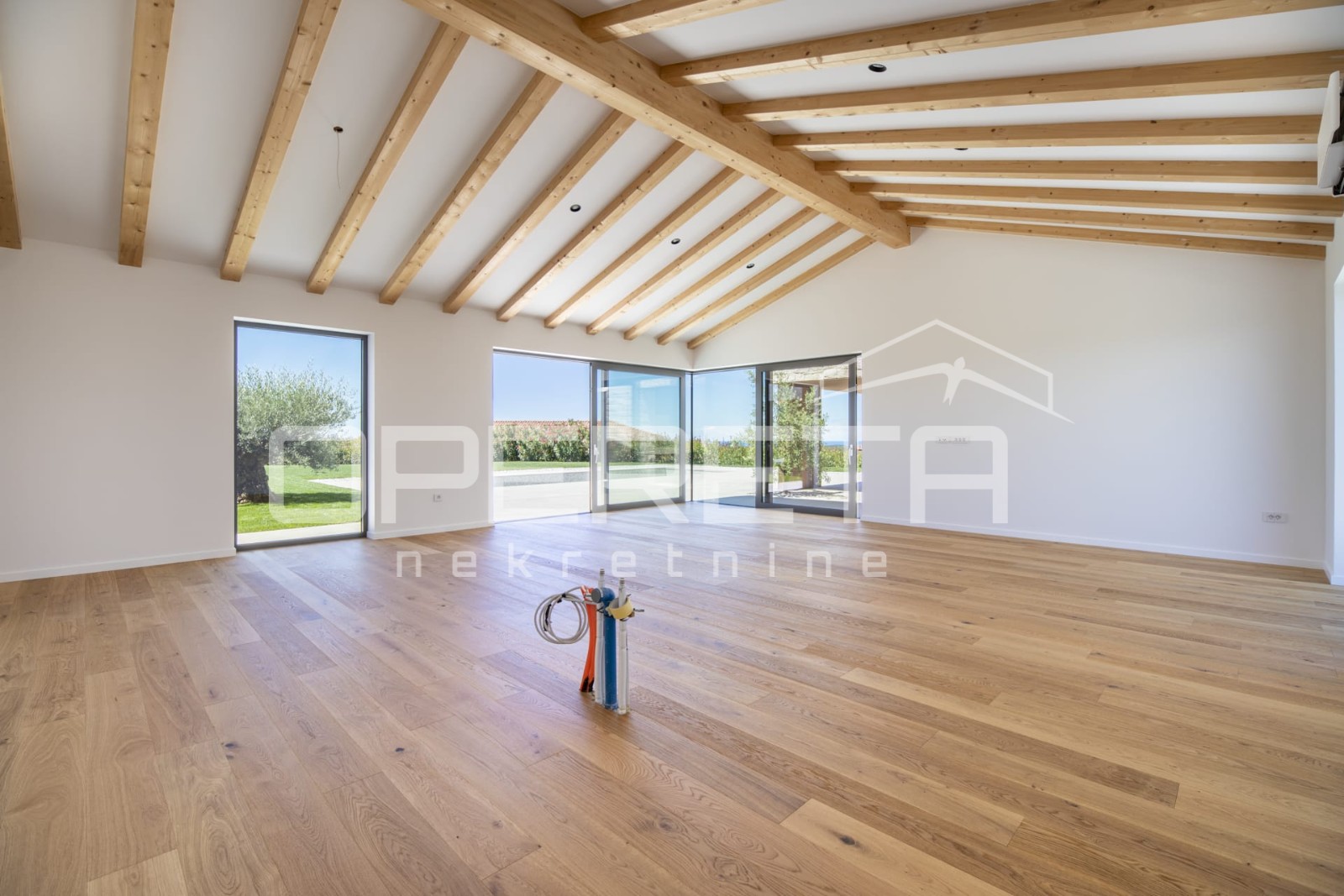 Prodaja, Kuća, Brtonigla, Brtonigla, Samostojeća, 252m2