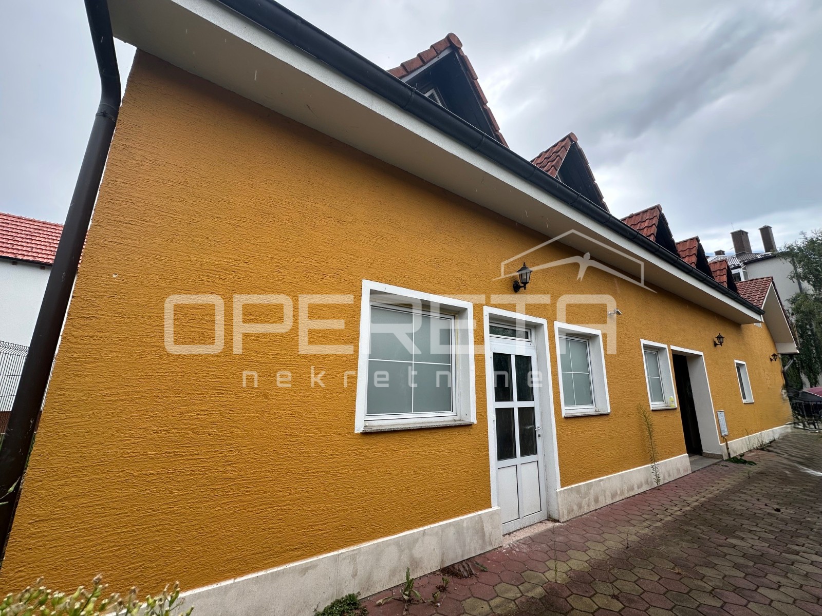 Prodaja, Kuća, Centar, Centar, Dvojni objekt, 155m2