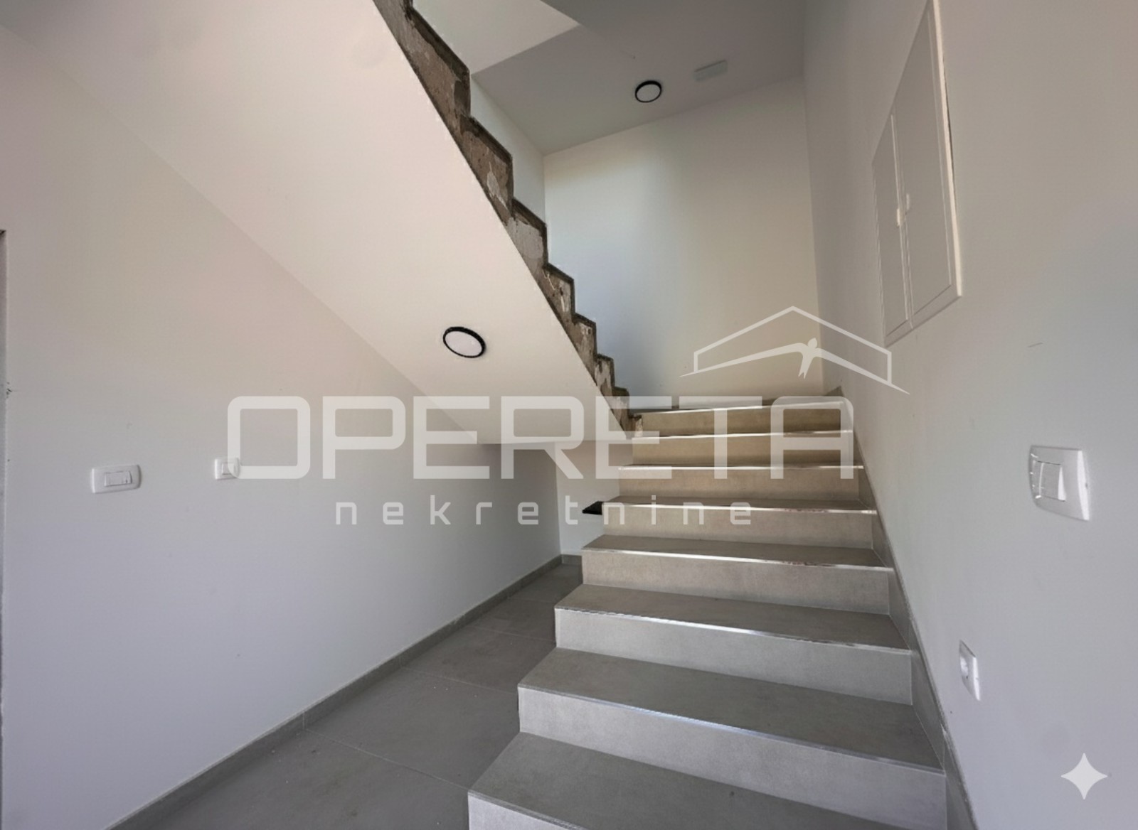 Sale, Flat, Grebaštica, Povrh Galešnice, 2r, 70m2