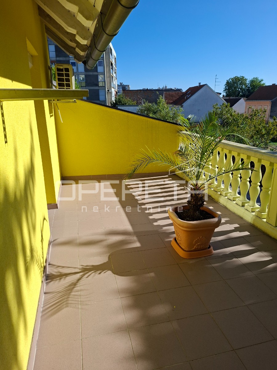 Prodaja, Kuća, Centar, Centar, Samostojeća, 184m2