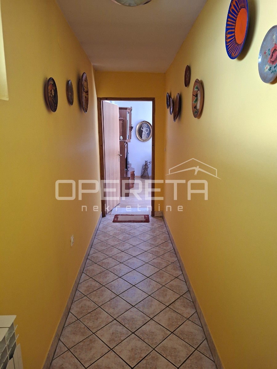 Prodaja, Kuća, Centar, Centar, Samostojeća, 184m2