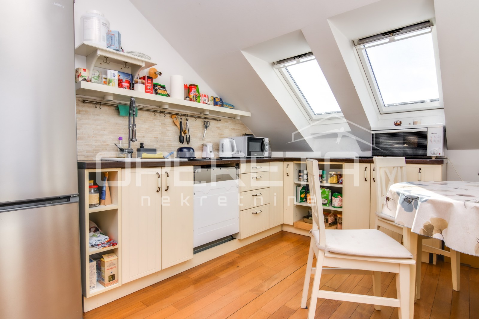 Sale, Flat, Trnava, Petrijanečka , 2r, 75m2