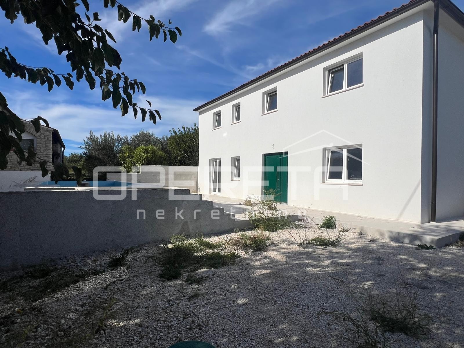 Prodaja, Kuća, Kanfanar, Kanfanar, Samostojeća, 135m2