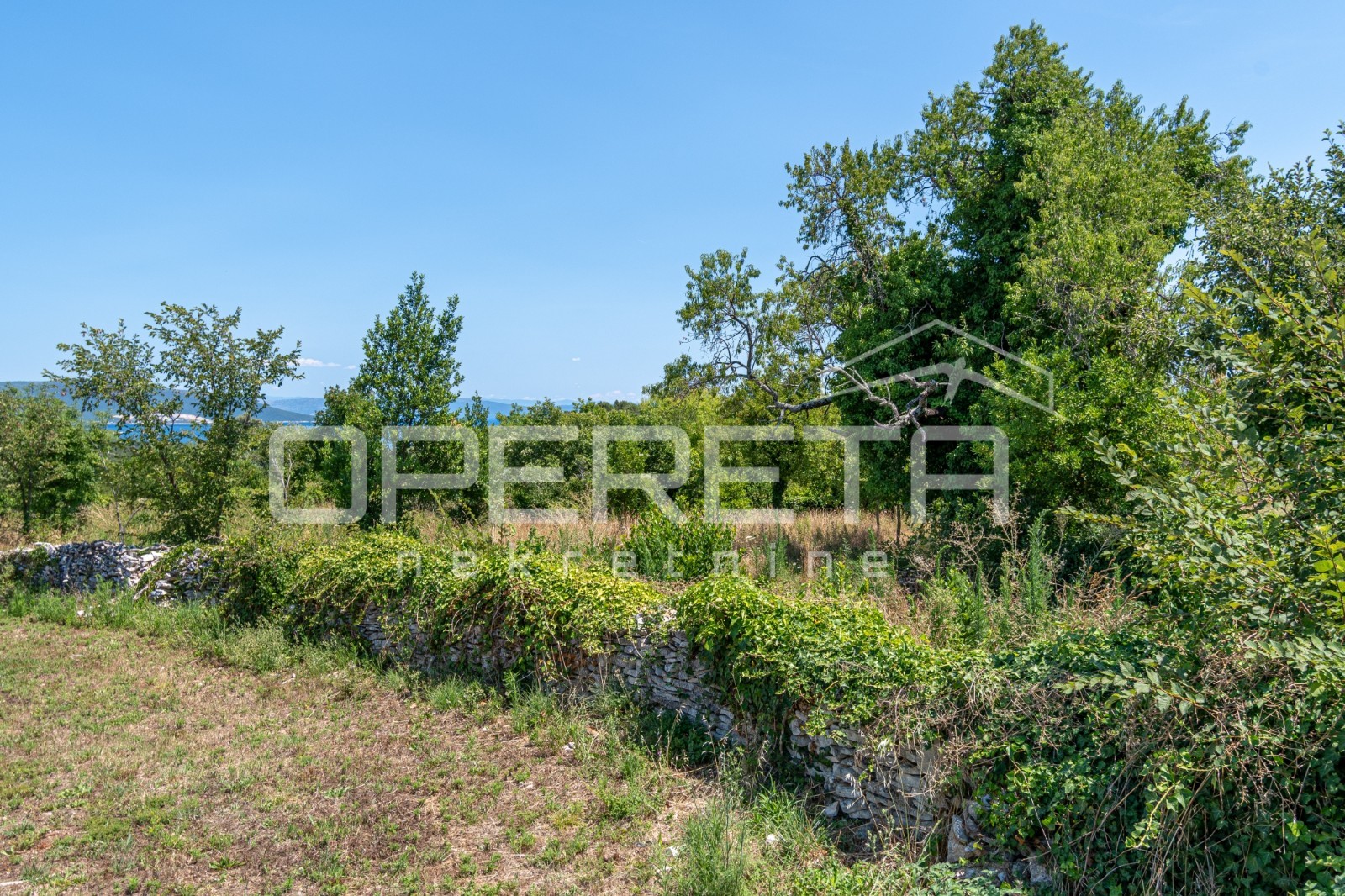 Kavran, Kavran, 1,325.00 m2, 210,000.00 EUR