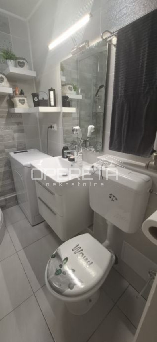 Prodaja, Stan, Sloboština, Zahradnikova, 3s, 68m2