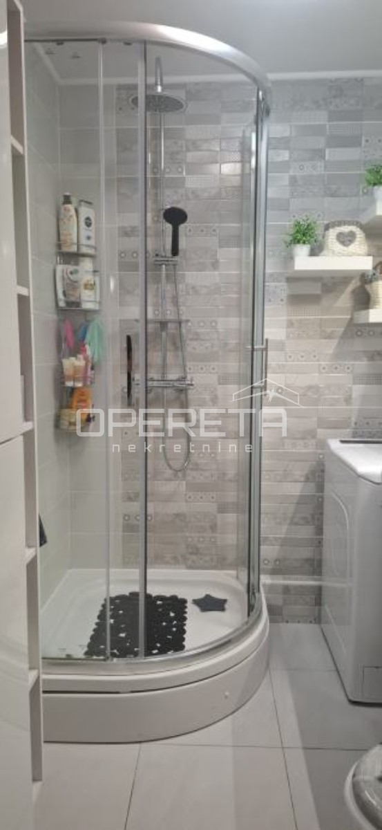 Prodaja, Stan, Sloboština, Zahradnikova, 3s, 68m2