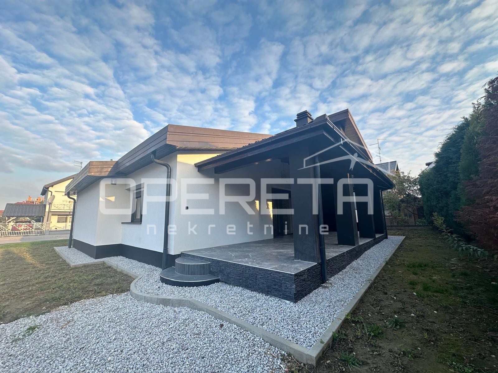 Prodaja, Kuća, Centar, Centar, Samostojeća, 181m2