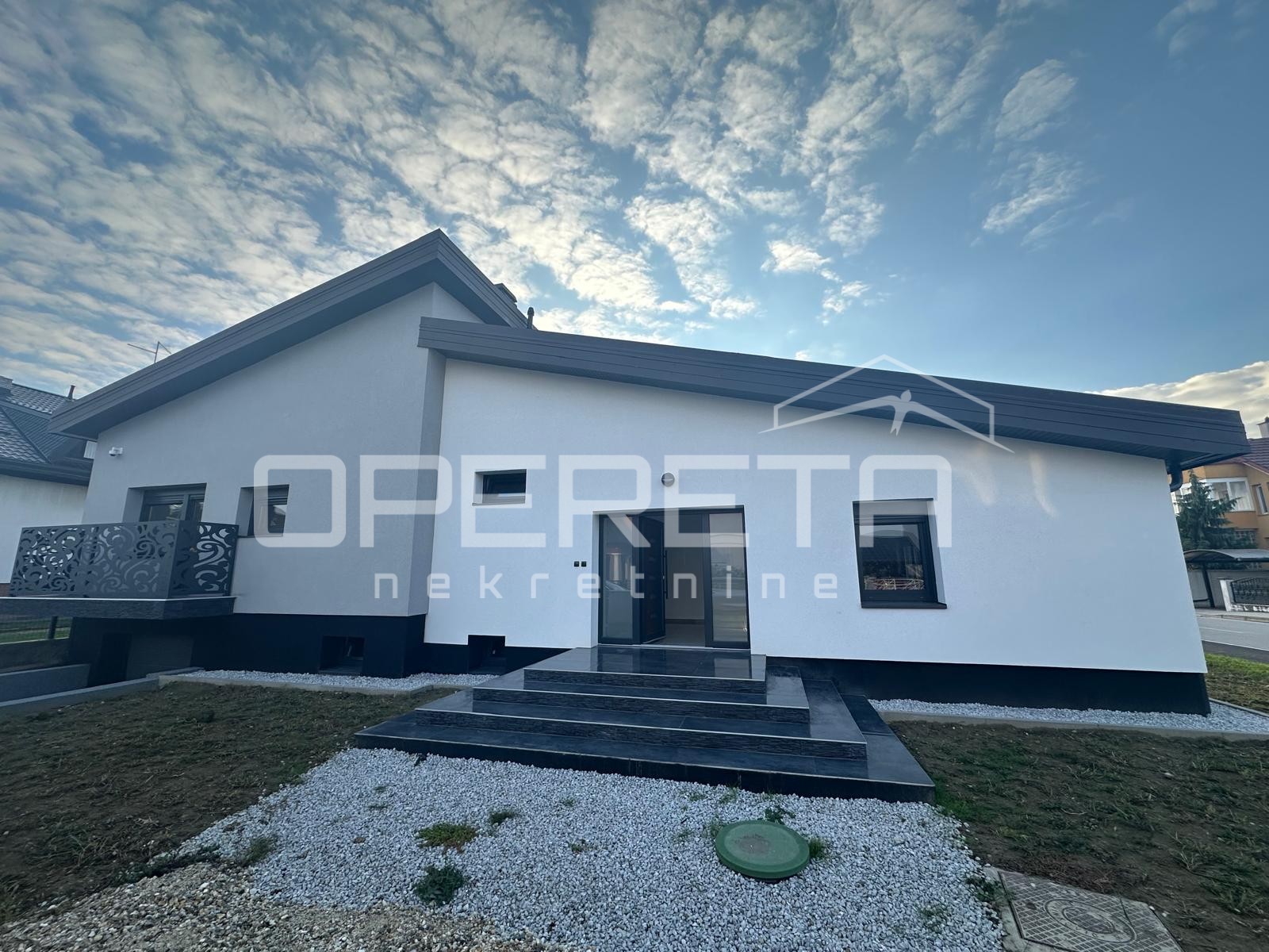 Prodaja, Kuća, Centar, Centar, Samostojeća, 181m2