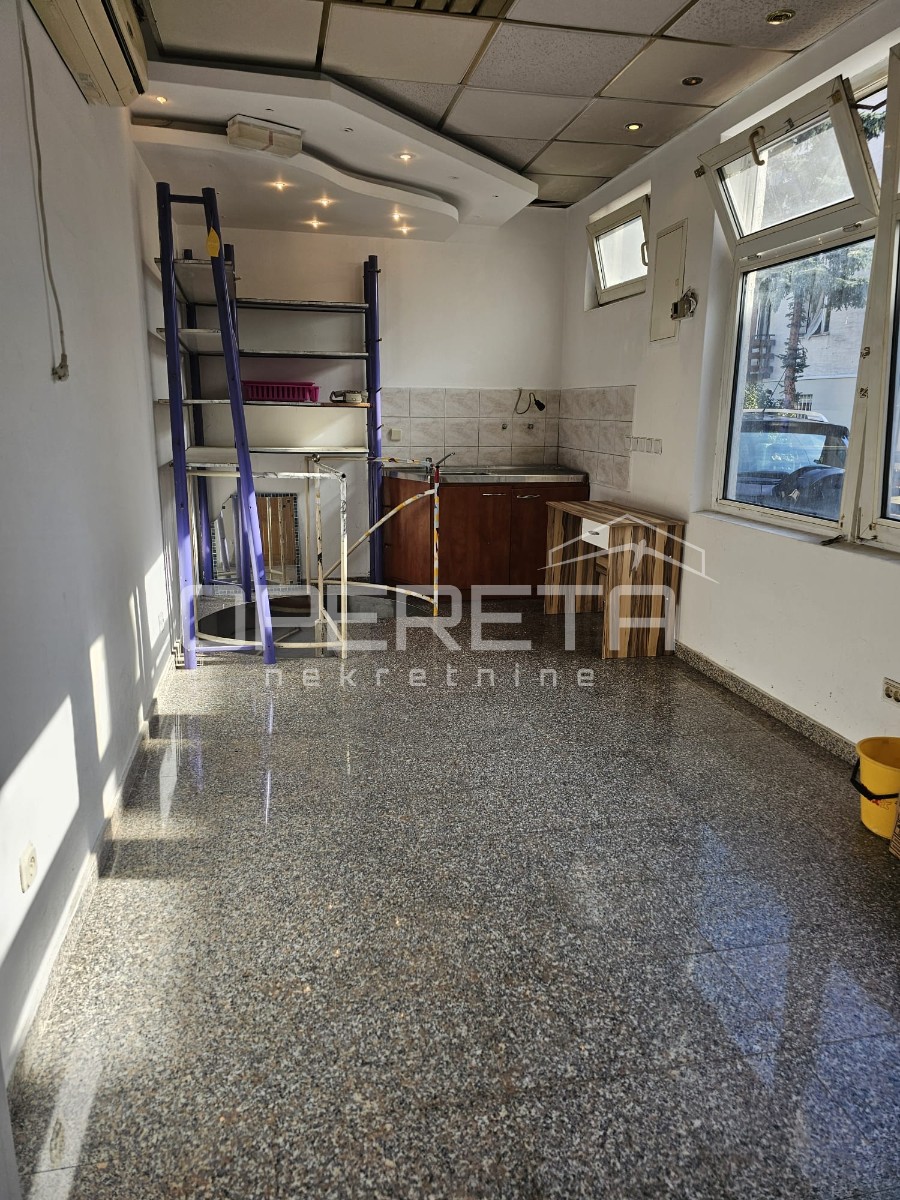 Prodaja, Kuća, Trešnjevka, Ribnička, Samostojeća, 30m2