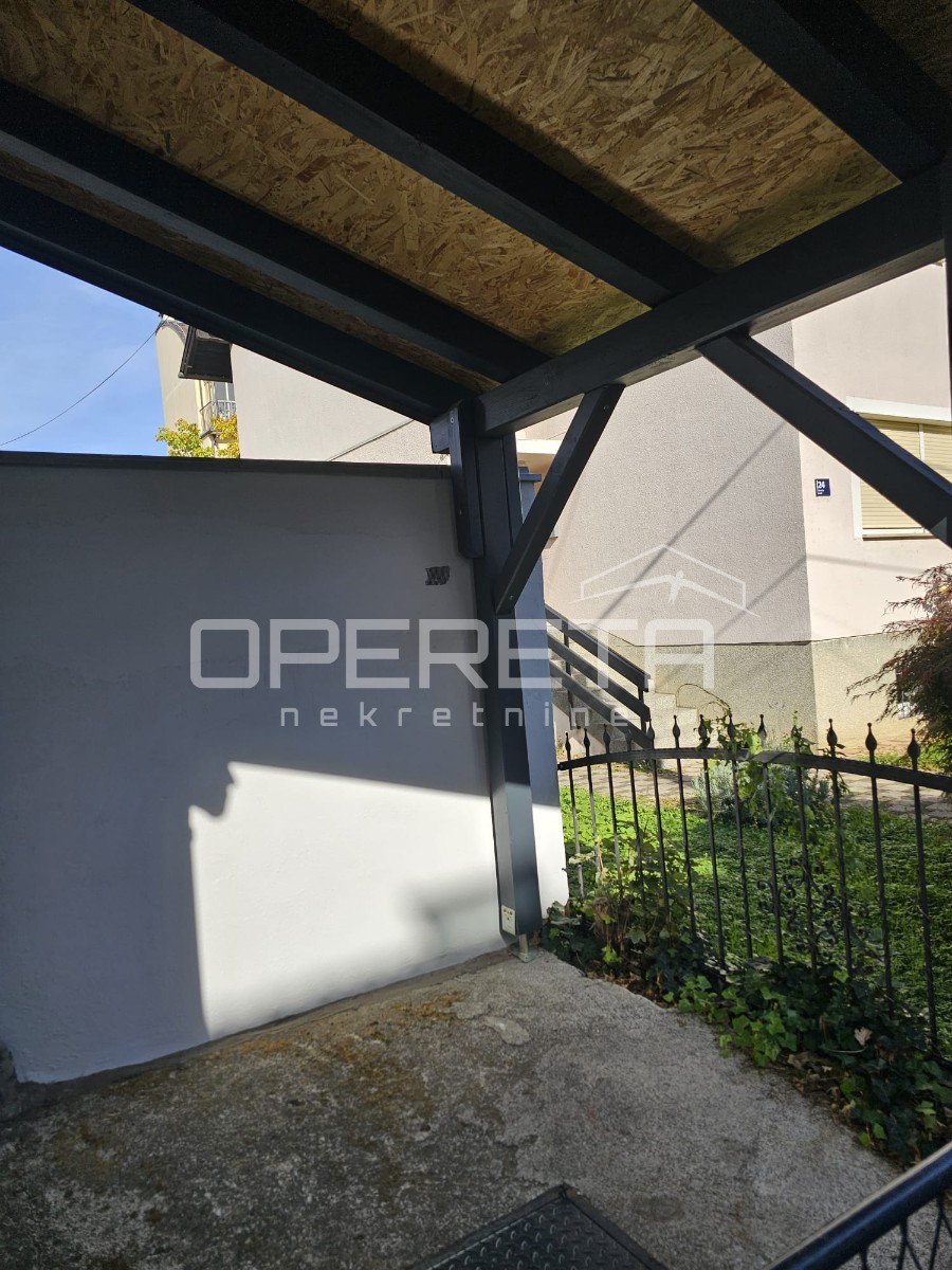 Prodaja, Kuća, Trešnjevka, Ribnička, Samostojeća, 30m2