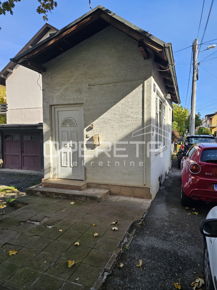 Prodaja, Kuća, Trešnjevka, Ribnička, Samostojeća, 30m2