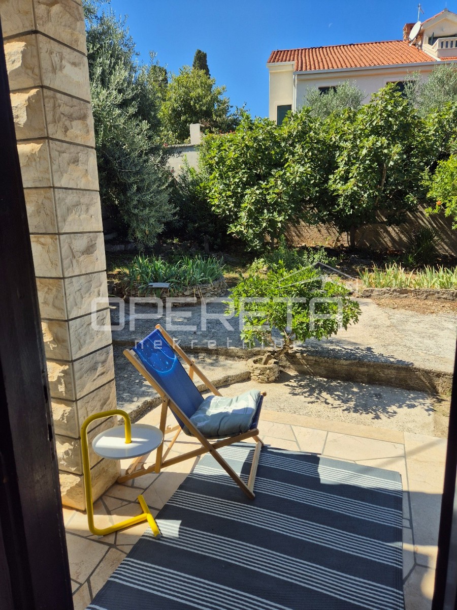 Sale, House, Brač, Supetar, Stand alone, 200m2