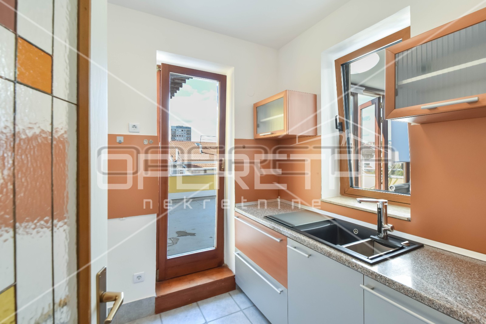 Prodaja, Stan, Centar, Grada Mainza, 2,5s, 97m2