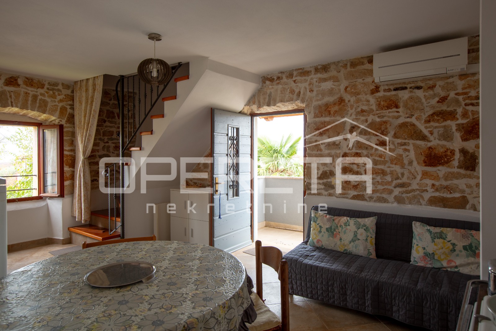 Prodaja, Kuća, Poreč, Poreč, Poluugrađena, 126m2