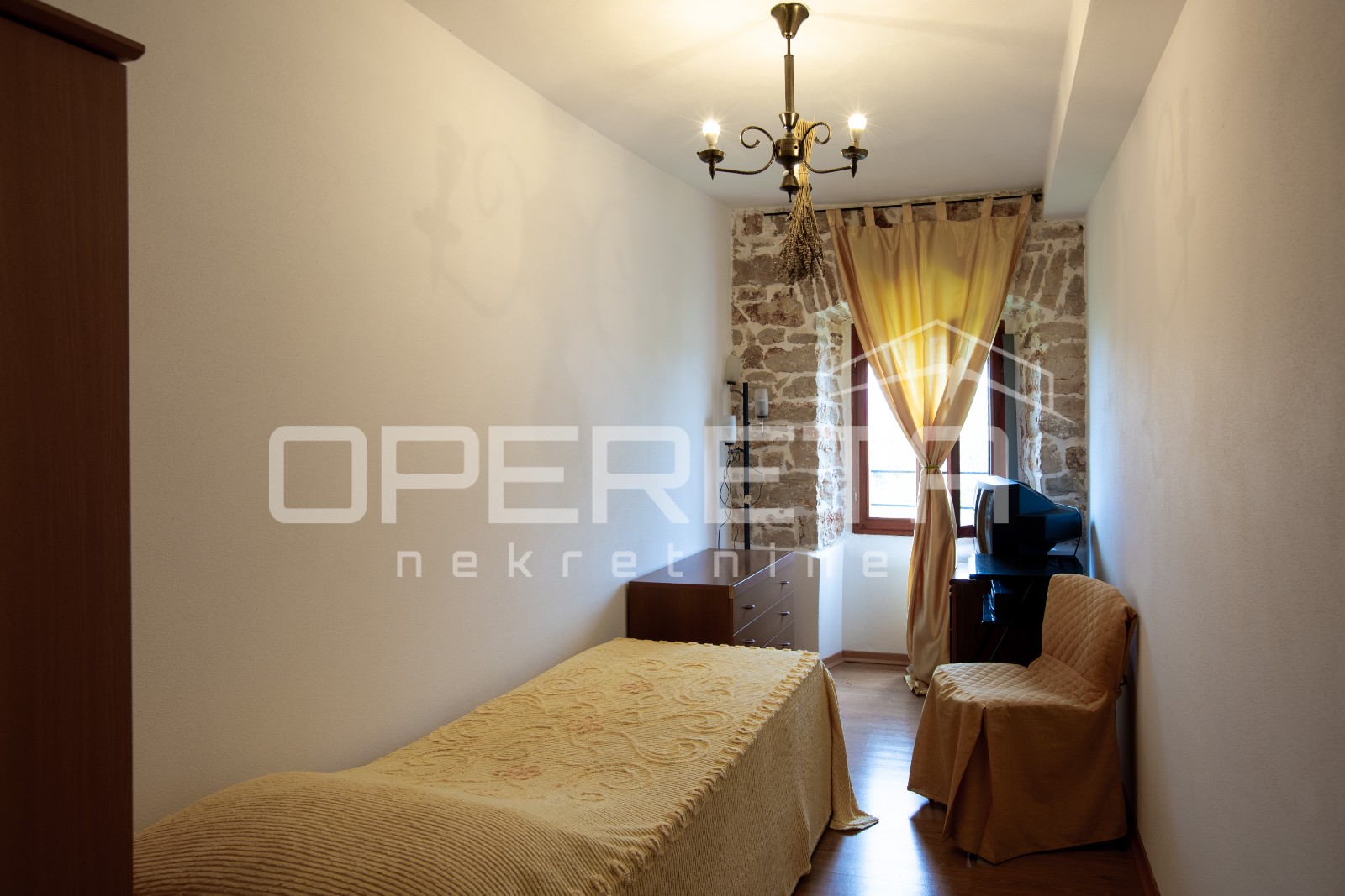 Prodaja, Kuća, Poreč, Poreč, Poluugrađena, 126m2