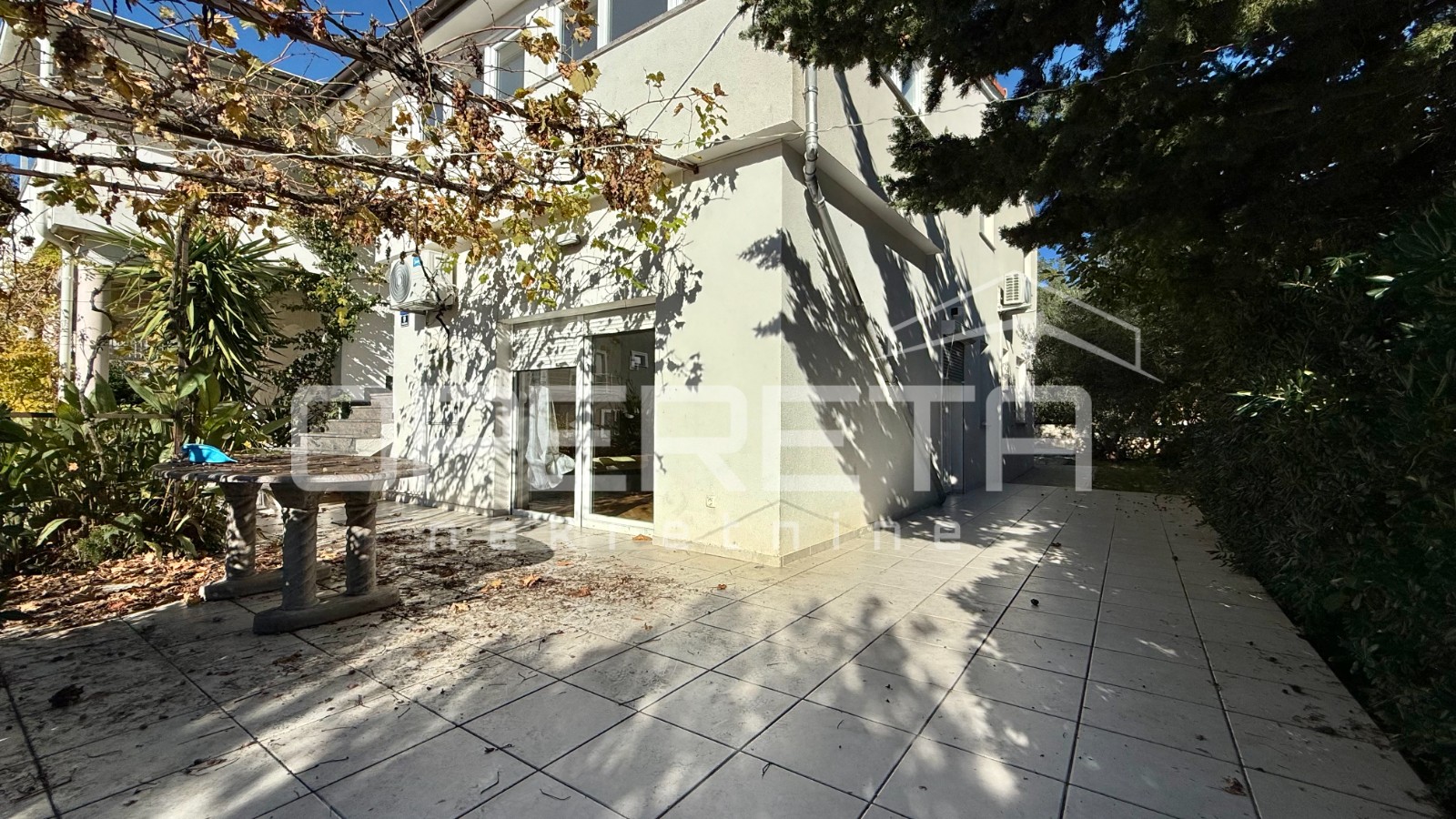 Prodaja, Stan, Novalja, Ulica Ivana Palčića, 3s, 85m2