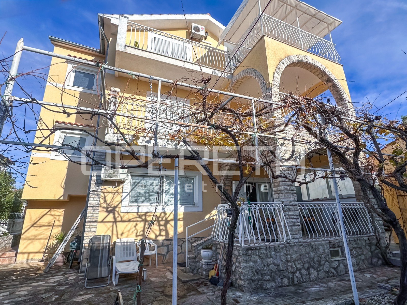 Prodaja, Stan, Vodice, Stablinac, 2s, 90m2