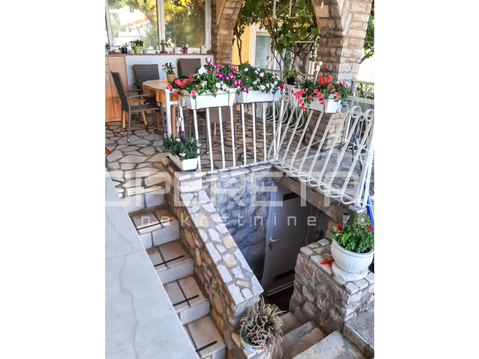 Prodaja, Stan, Vodice, Stablinac, 2s, 90m2