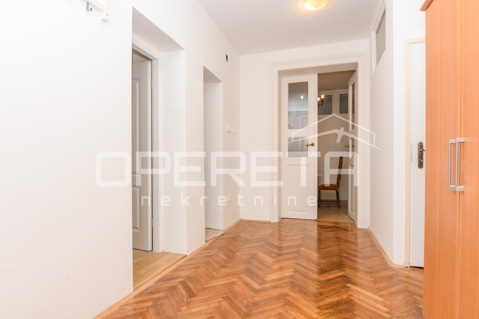 Sale, Flat, Centar, Trg Petra Zrinskog , 2r, 61m2