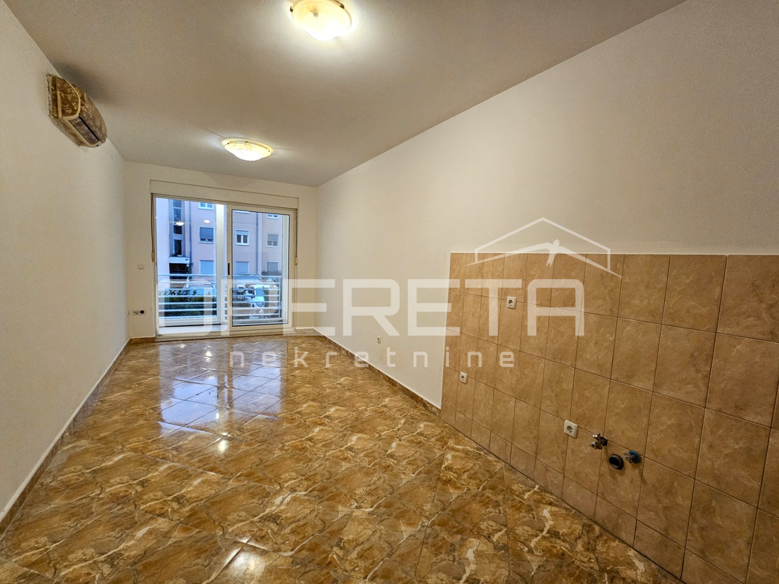 Prodaja, Stan, Kaštel Kambelovac, Ulica kralja Krešimira, 2s, 52m2