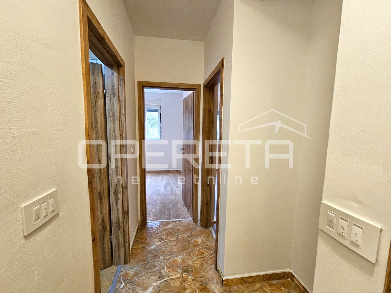 Prodaja, Stan, Kaštel Kambelovac, Ulica kralja Krešimira, 2s, 52m2