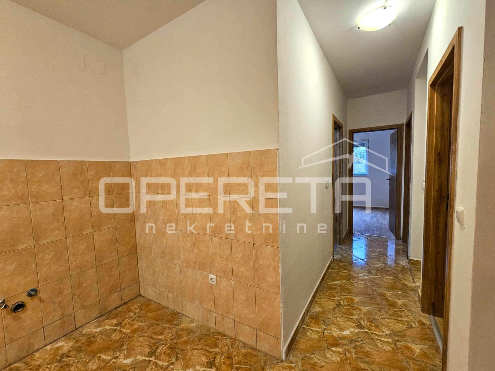 Prodaja, Stan, Kaštel Kambelovac, Ulica kralja Krešimira, 2s, 52m2