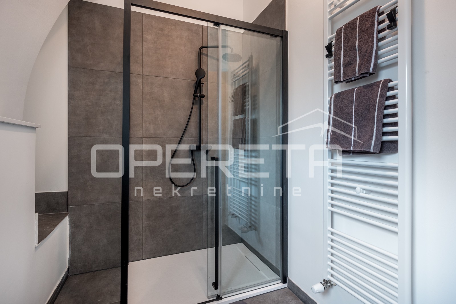 Rent, Apartment, Šalata, Šalata, 3r, 149m2